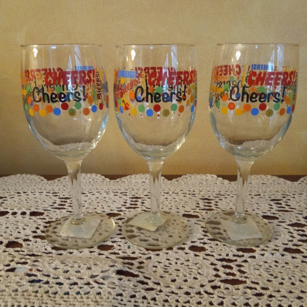 Cheers 10 oz. Wine glasses set of 3